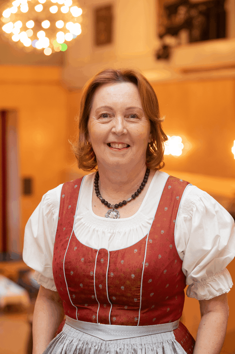 user-15-Zita Maitz