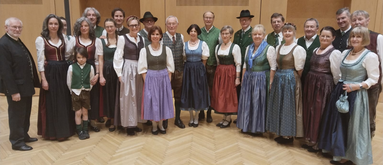 user 13 Gruppenfoto fuer Homepage 11 2025