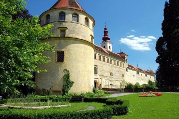 user 15 1258402883 Hollenegg Schloss 1